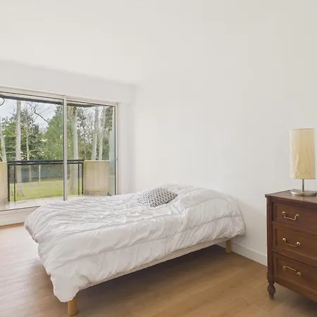 Apartman A 70m De La Plage, Pour 2 Sur *