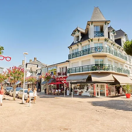 A 70m De La Plage, Pour 2 Sur *
